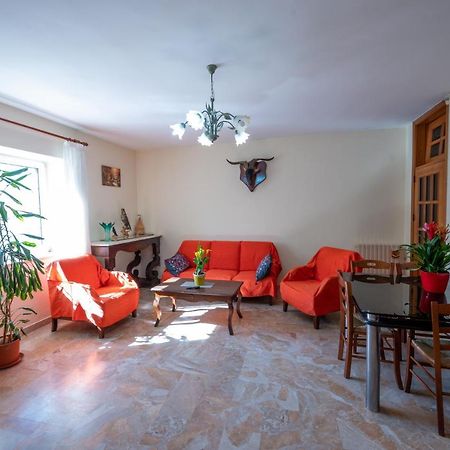 Agriturismo Caperroni Pescopagano Luaran gambar