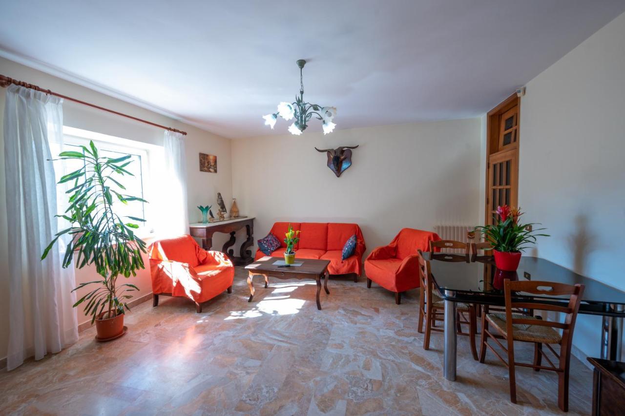 Agriturismo Caperroni Pescopagano Luaran gambar